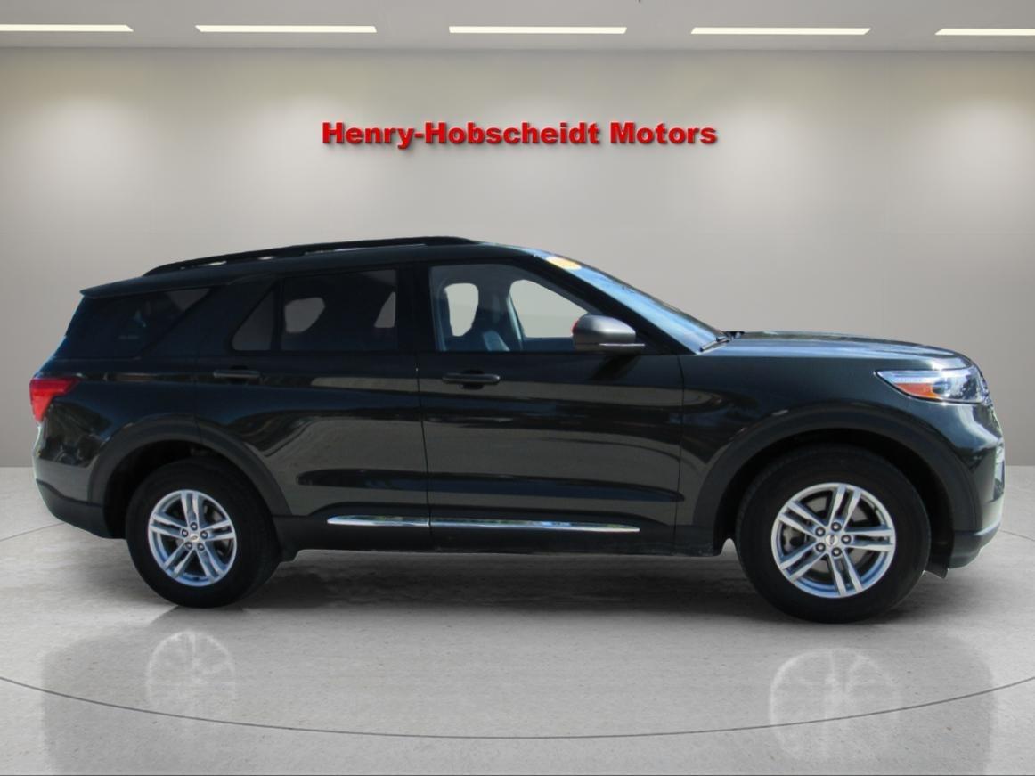 Ford Explorer XLT 4WD 2022