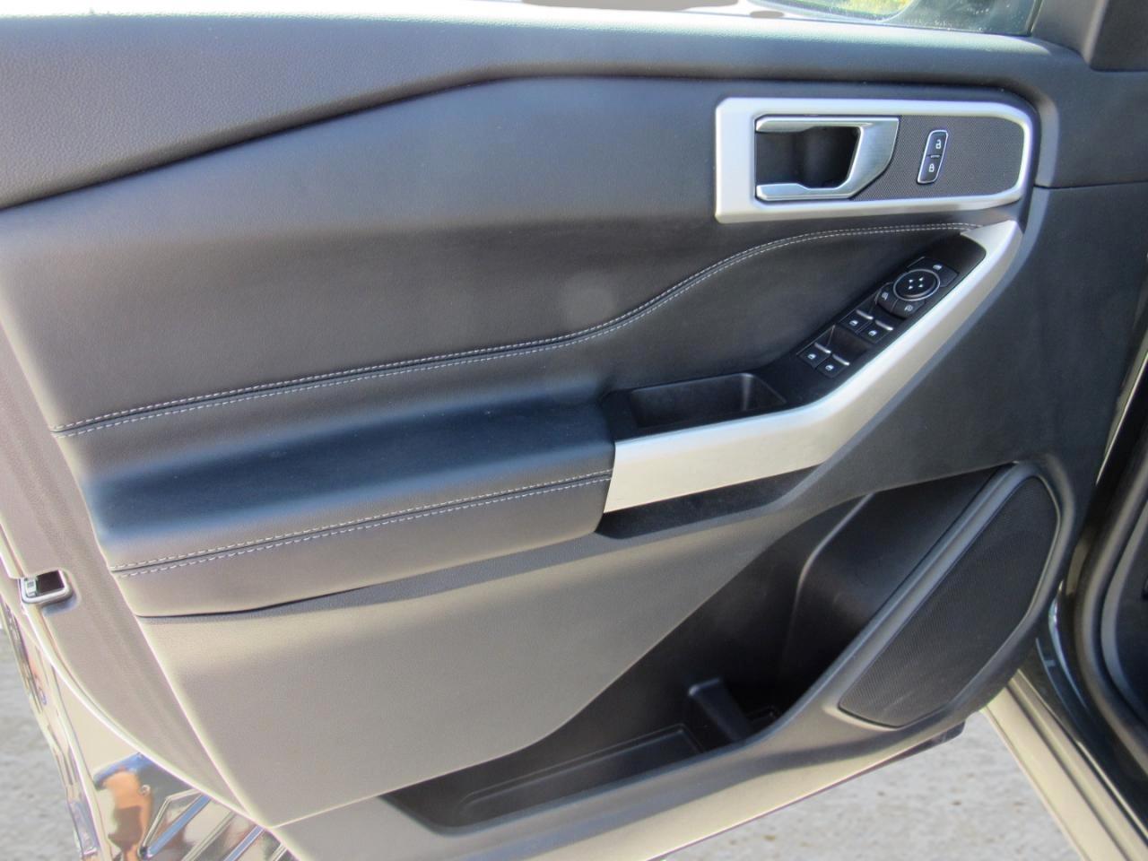 Ford Explorer XLT 4WD 2022