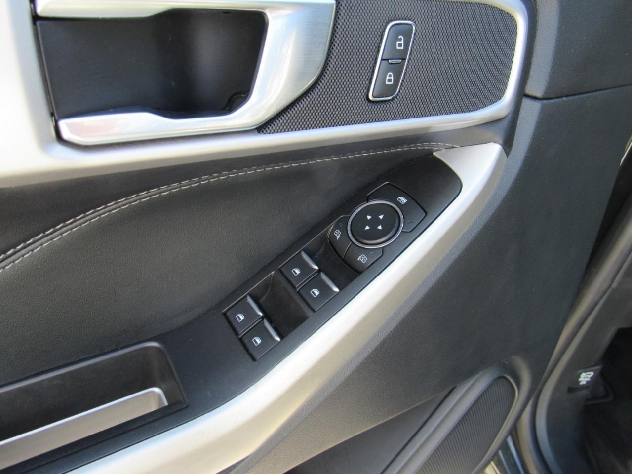 Ford Explorer XLT 4WD 2022