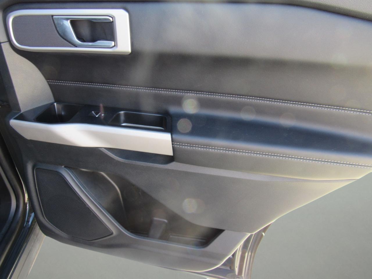 Ford Explorer XLT 4WD 2022