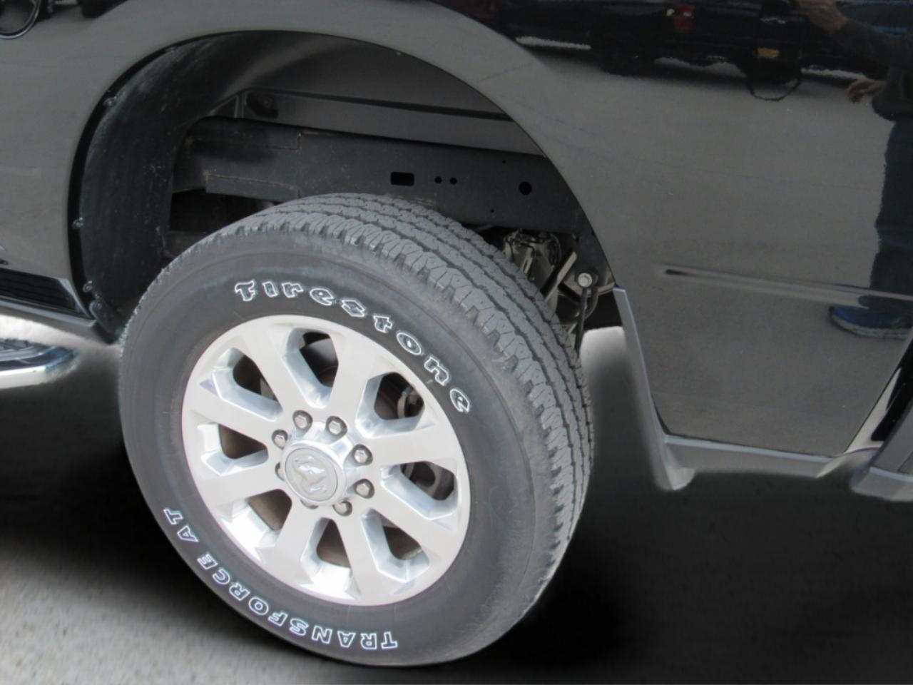 2023 Ram 2500 Laramie photo 3