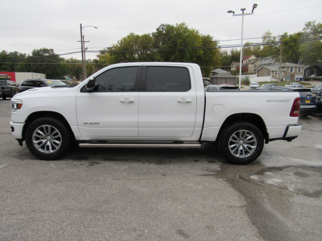 RAM 1500 Laramie Crew Cab 4WD 2023 RAM 1500 Laramie Crew Cab 4WD 2023