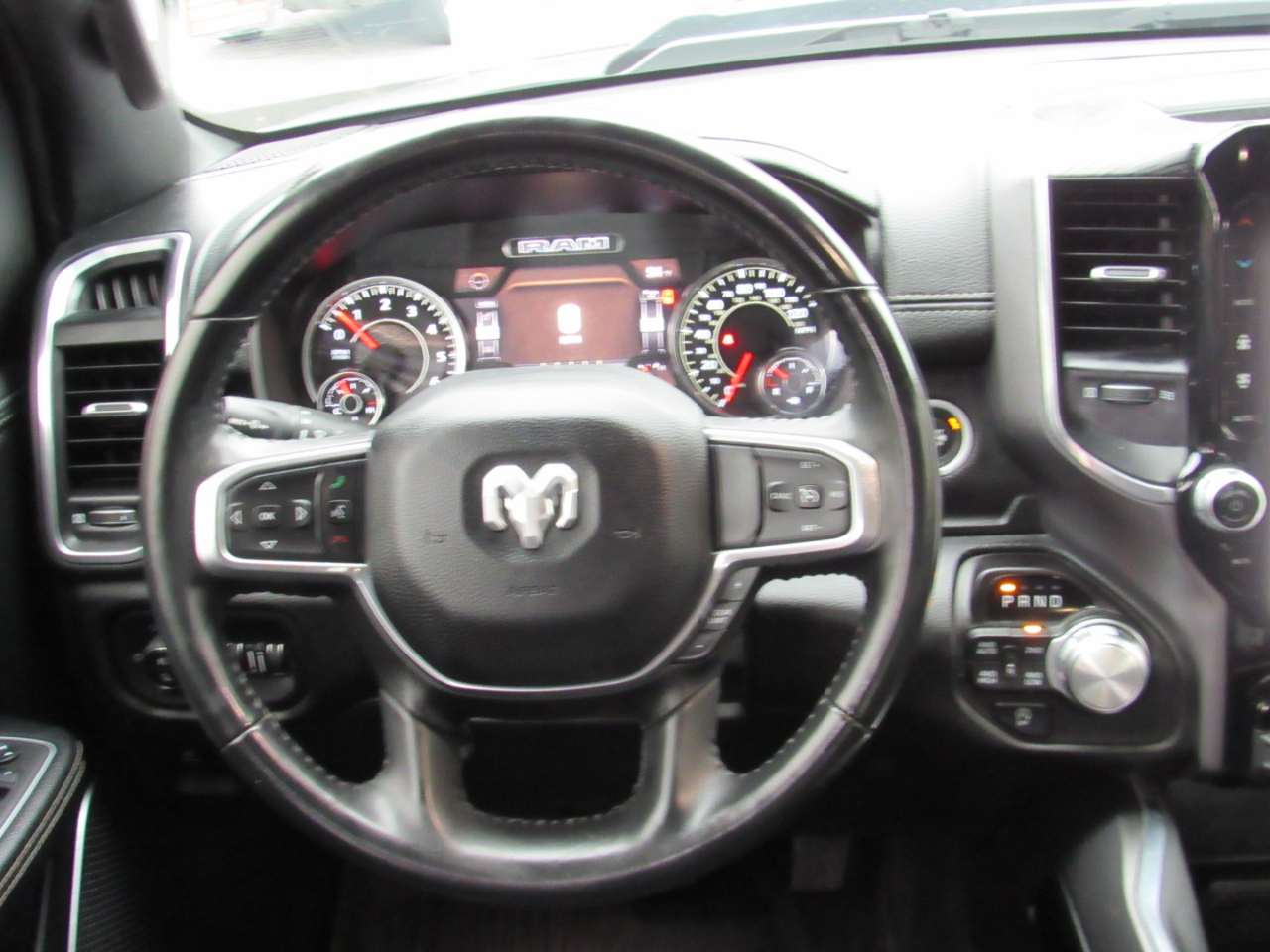 RAM 1500 Laramie Crew Cab 4WD 2023 RAM 1500 Laramie Crew Cab 4WD 2023