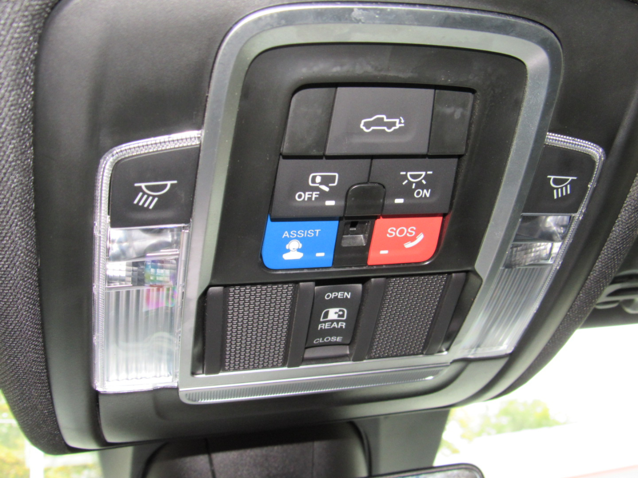 RAM 1500 Laramie Crew Cab 4WD 2023 RAM 1500 Laramie Crew Cab 4WD 2023