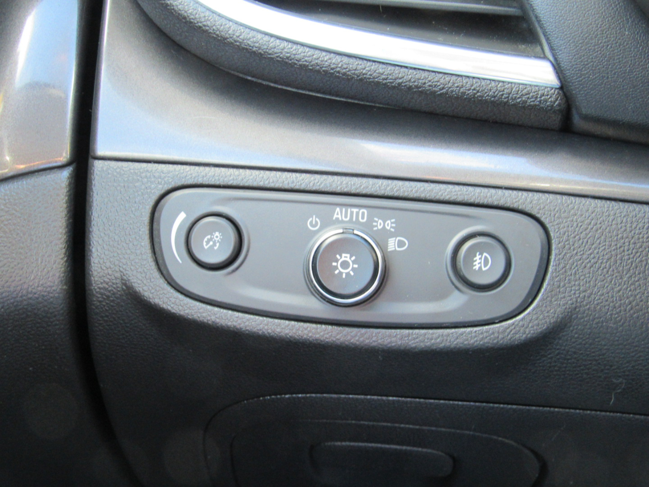 Buick Encore Premium FWD 2018 Buick Encore Premium FWD 2018