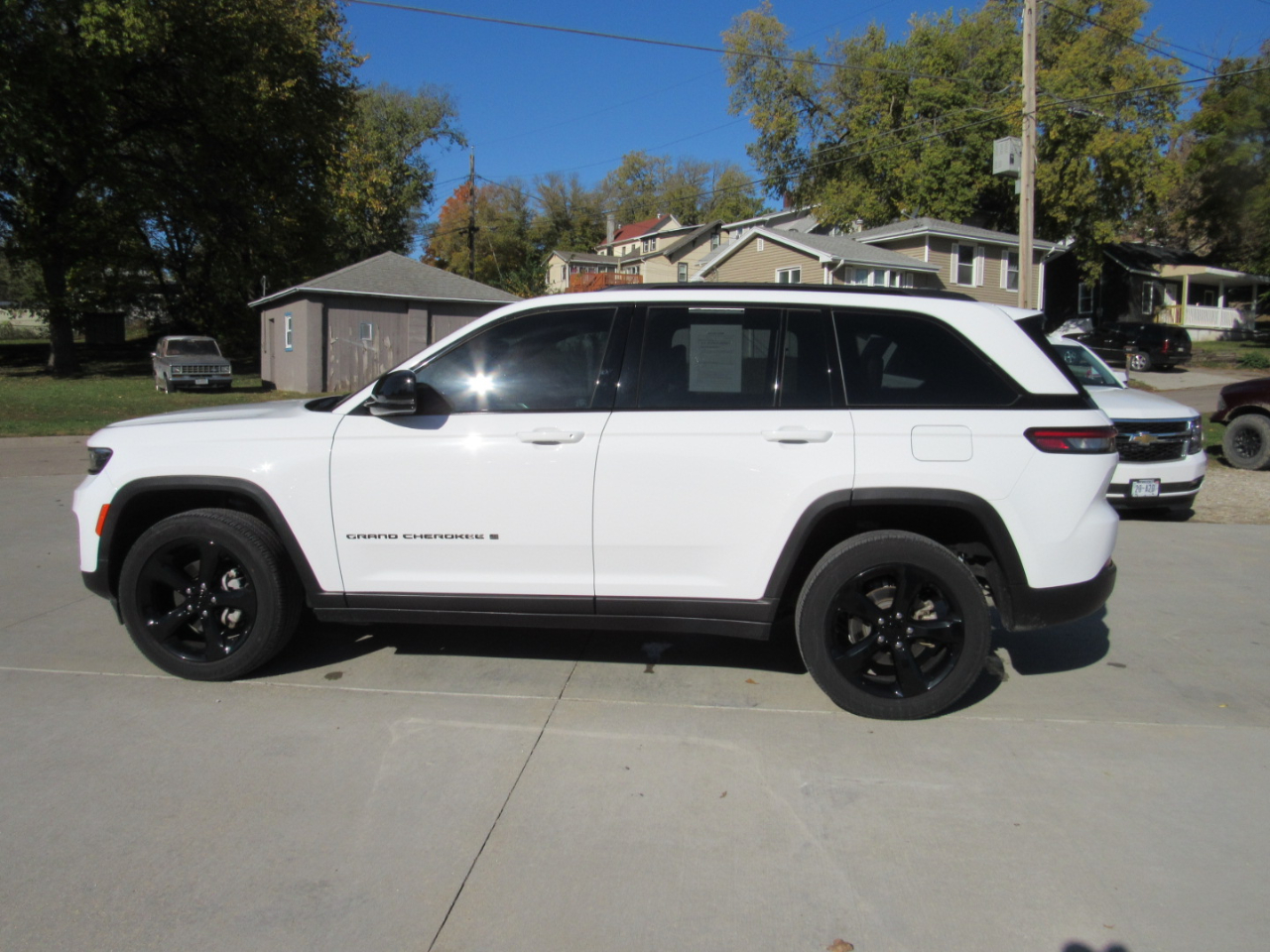 Jeep Grand Cherokee Altitude X 4x4 2023 Jeep Grand Cherokee Altitude X 4x4 2023