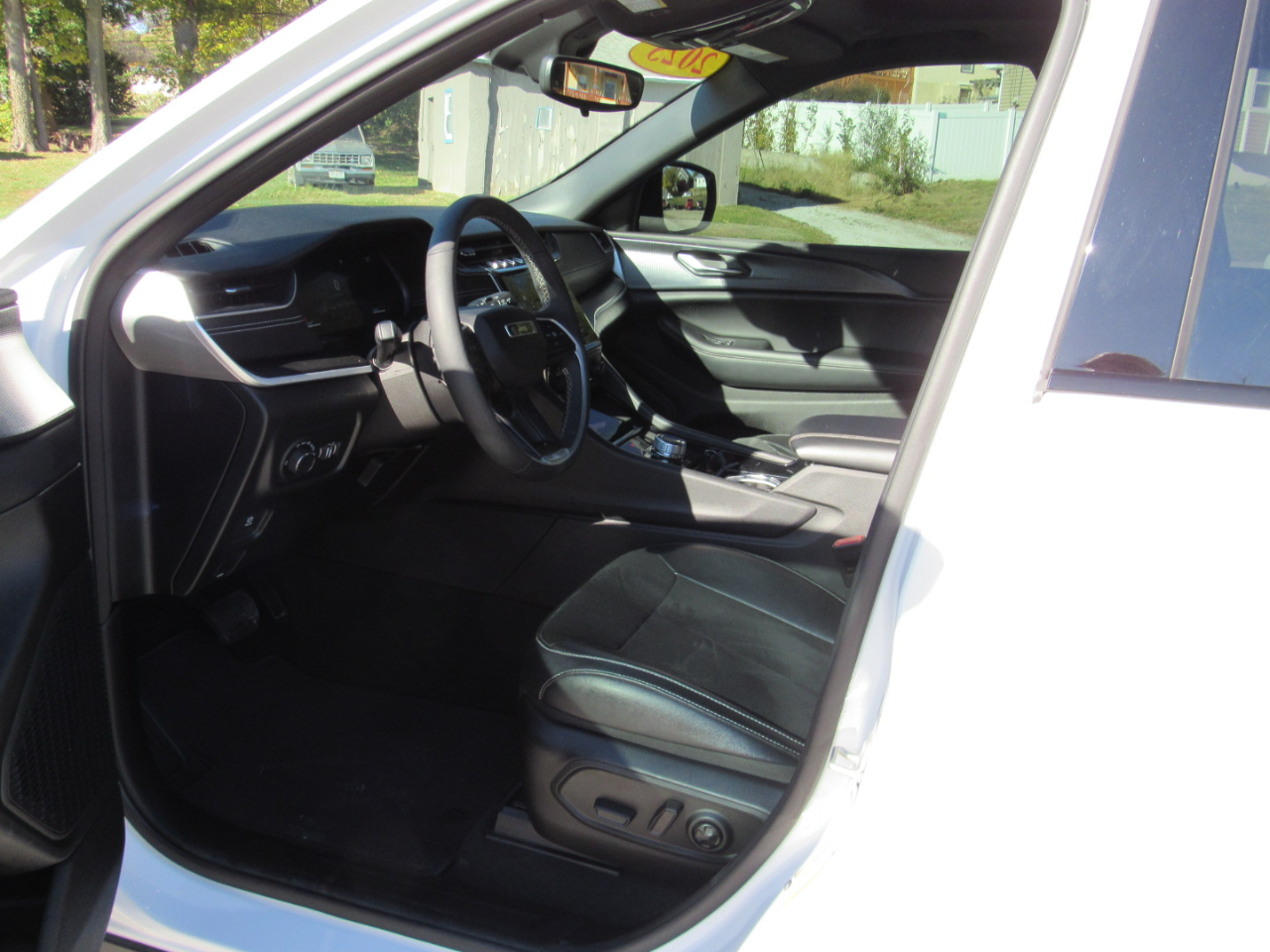 Jeep Grand Cherokee Altitude X 4x4 2023 Jeep Grand Cherokee Altitude X 4x4 2023