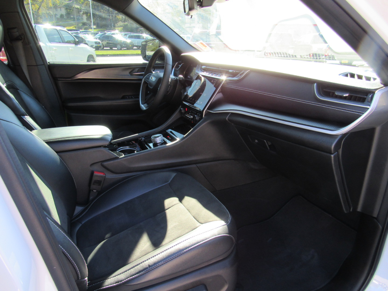 Jeep Grand Cherokee Altitude X 4x4 2023 Jeep Grand Cherokee Altitude X 4x4 2023