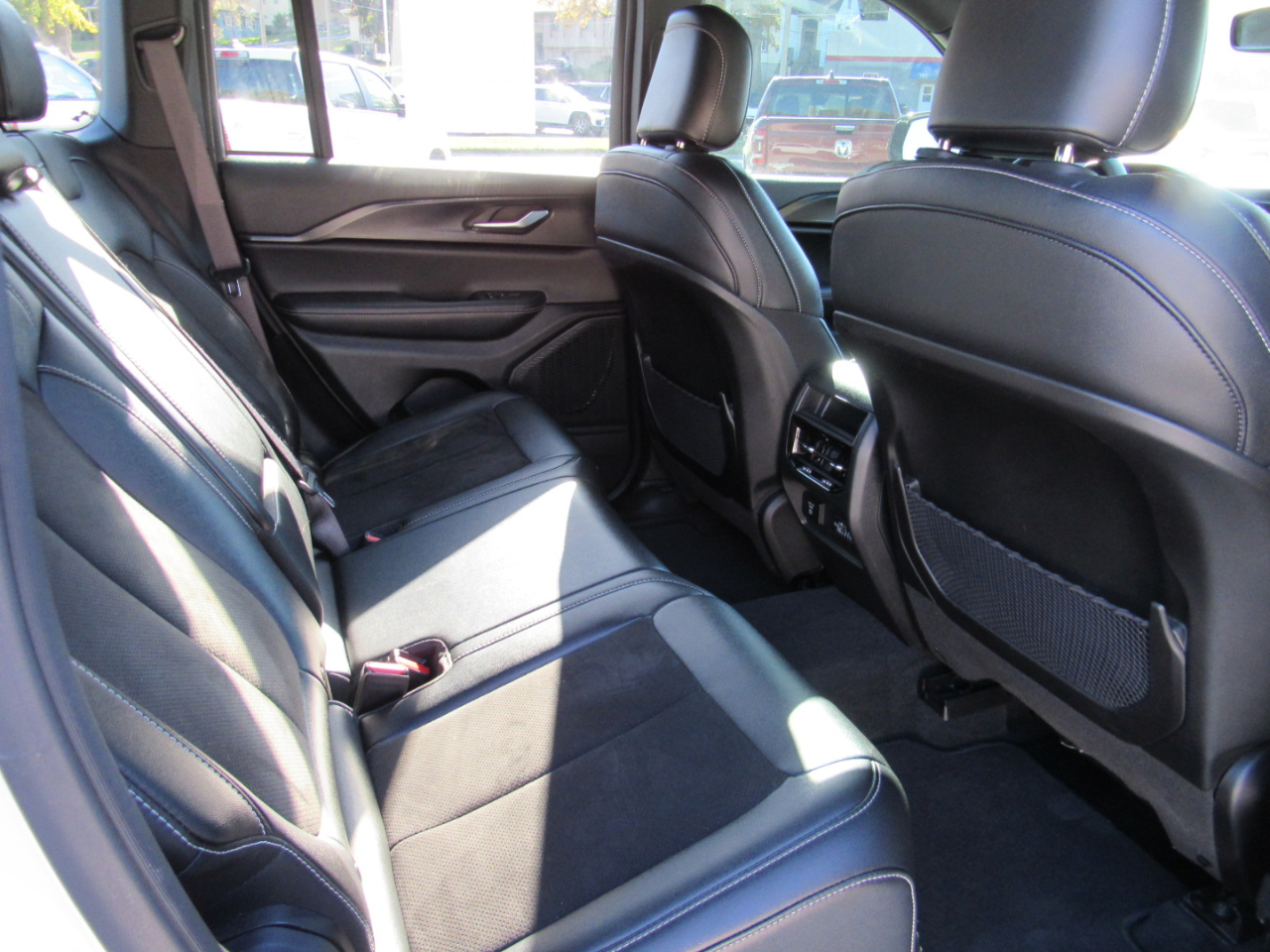 Jeep Grand Cherokee Altitude X 4x4 2023 Jeep Grand Cherokee Altitude X 4x4 2023