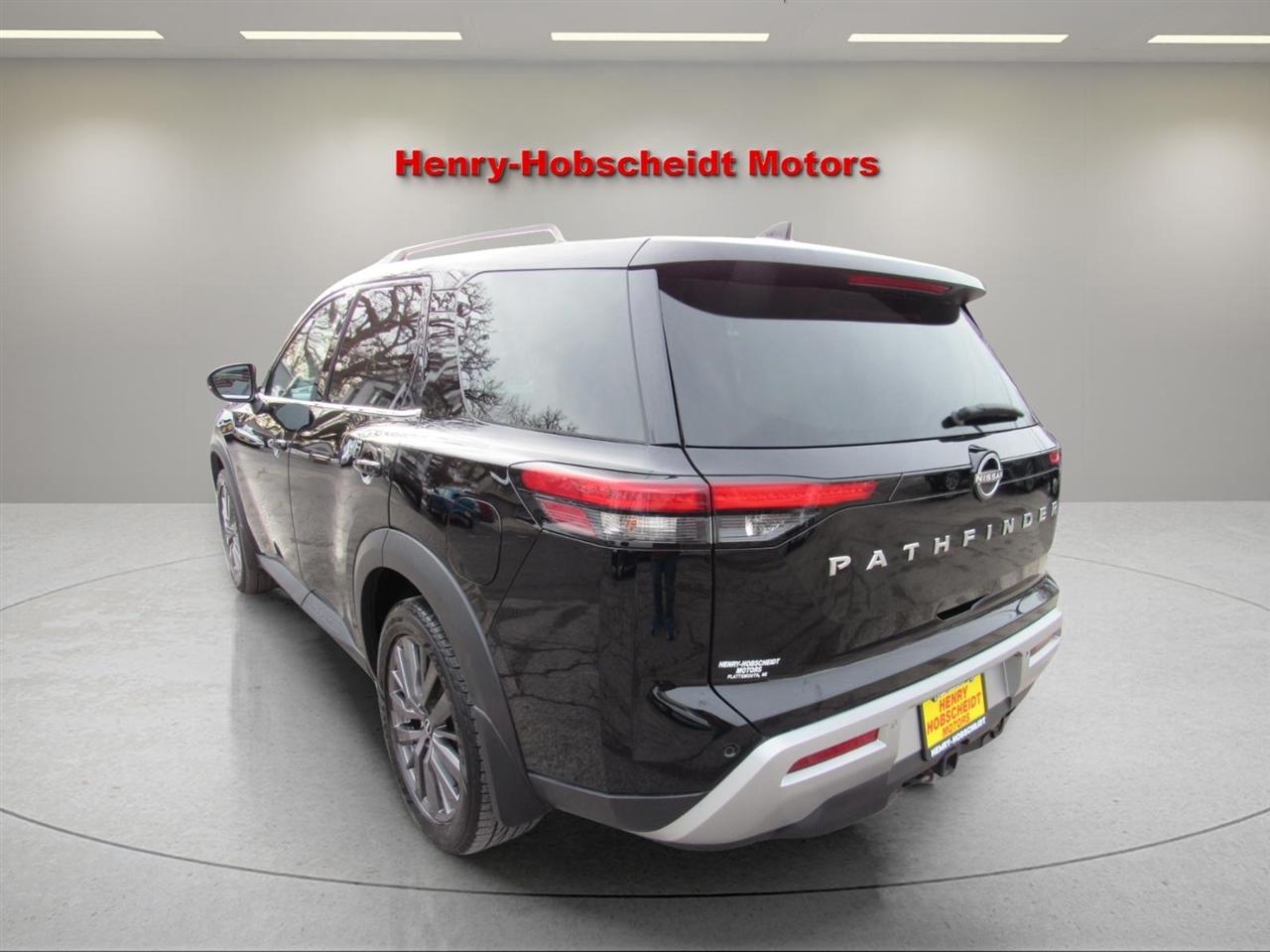 Nissan Pathfinder SL 4WD 2022