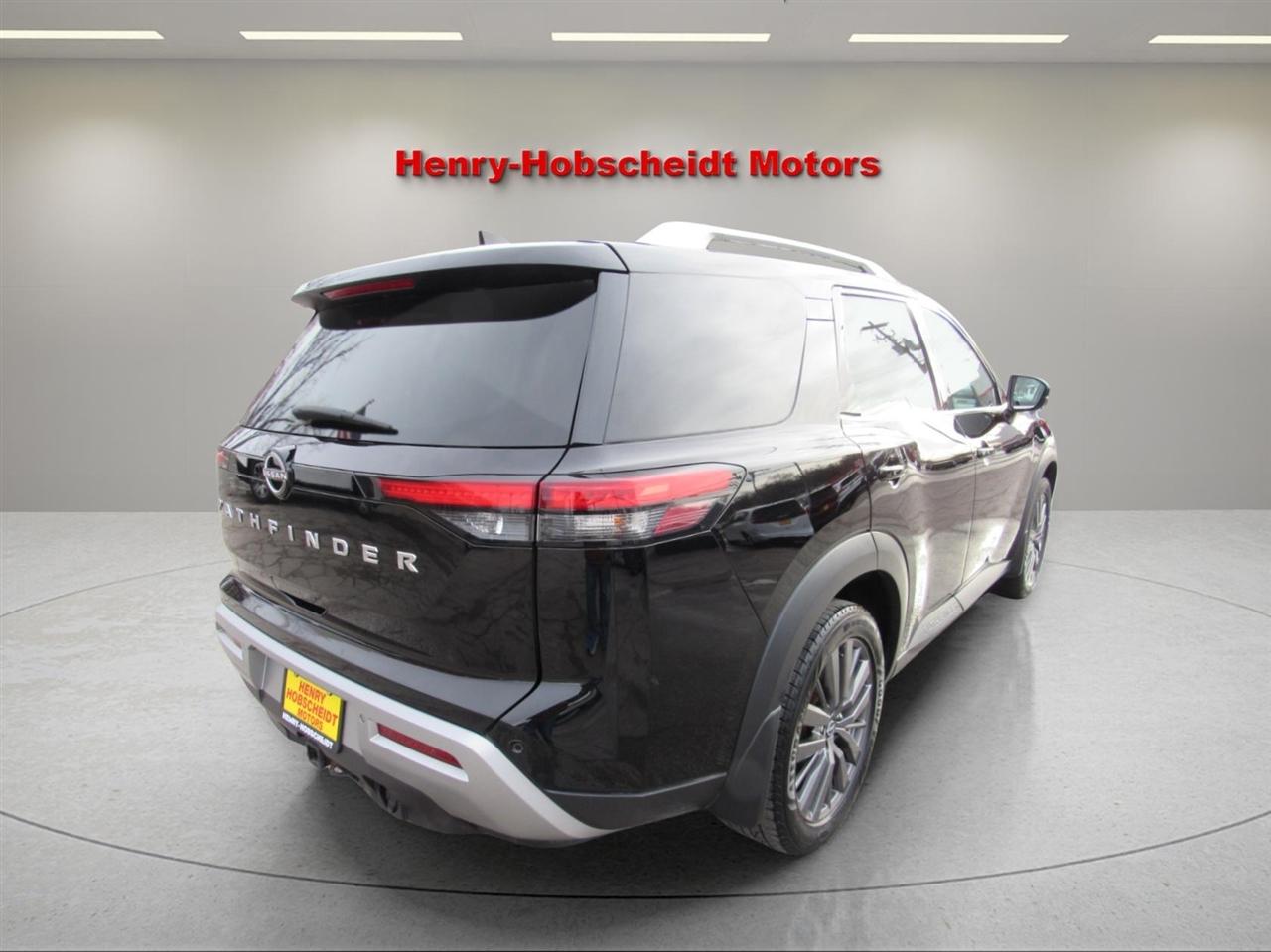 Nissan Pathfinder SL 4WD 2022