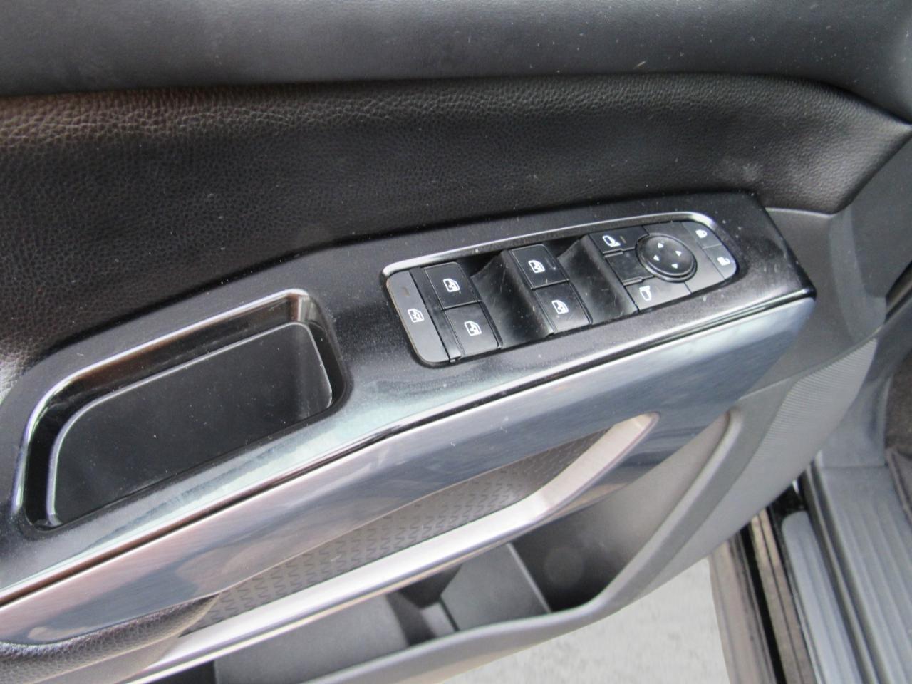 Nissan Pathfinder SL 4WD 2022