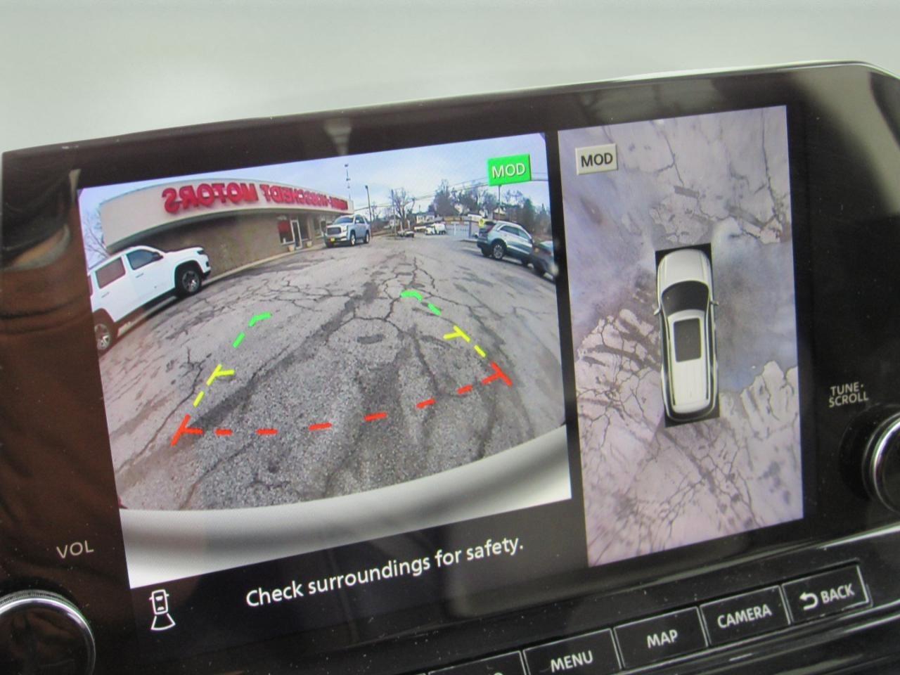 Nissan Pathfinder SL 4WD 2022