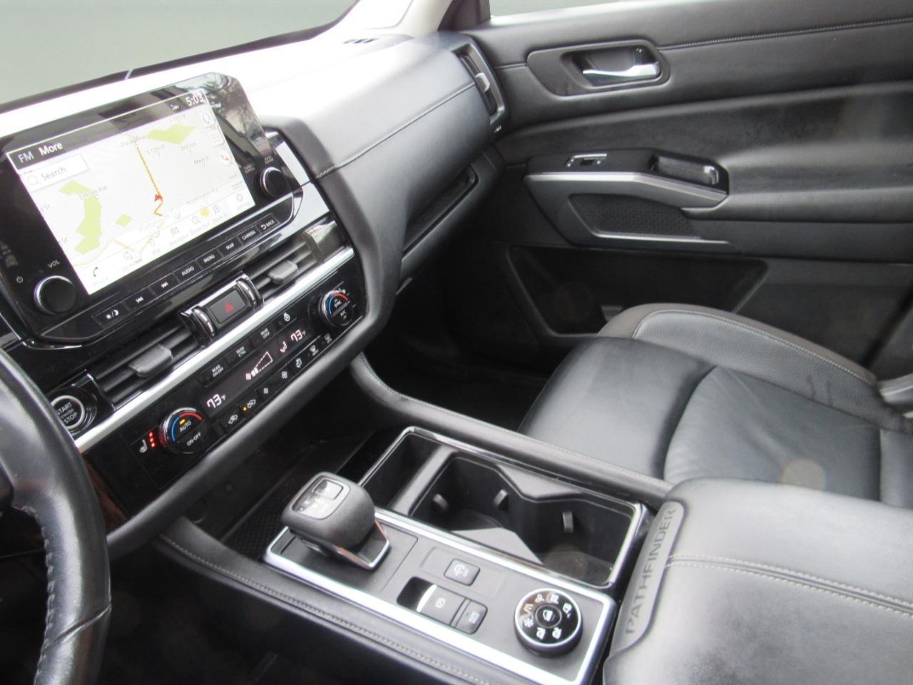 Nissan Pathfinder SL 4WD 2022