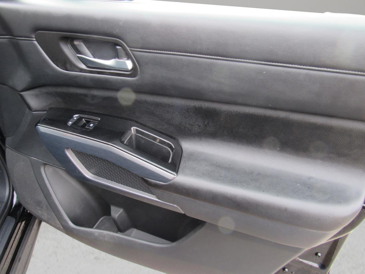 Nissan Pathfinder SL 4WD 2022