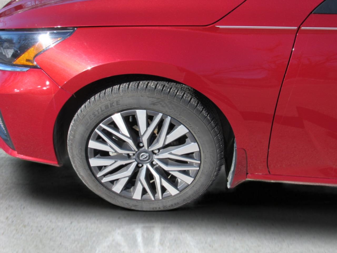 Nissan Altima 2.5 SV AWD 2023