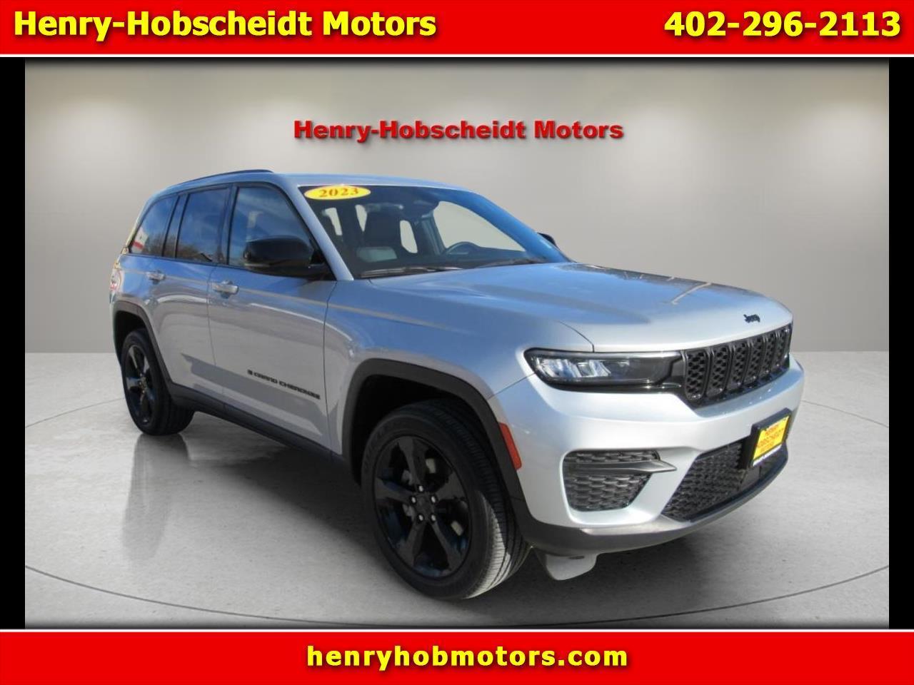 2023 Jeep Grand Cherokee Altitude 4WD
