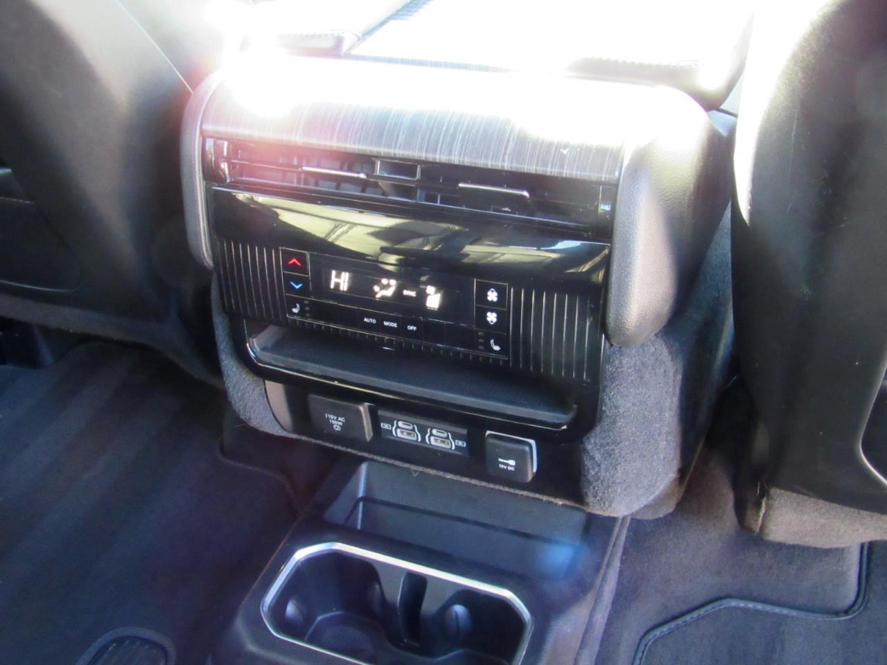 Ford Expedition XLT 4x4 2023