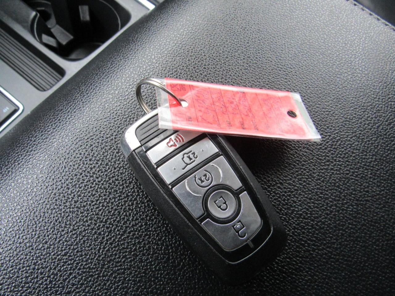 Ford Expedition XLT 4x4 2023