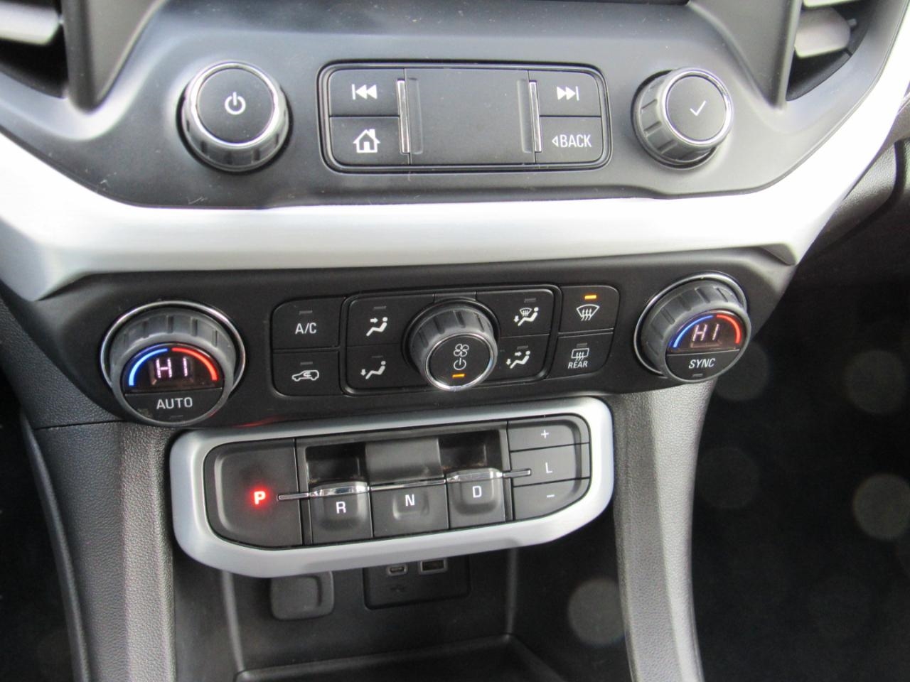 GMC Acadia SLE AWD 2020