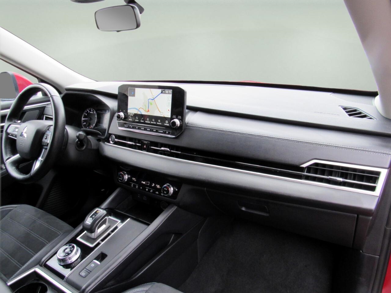 Mitsubishi Outlander SE S-AWC 2024