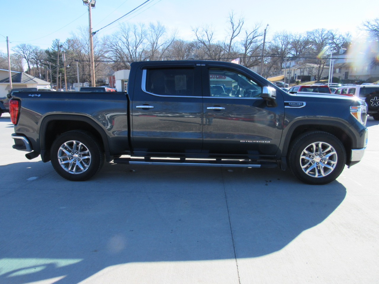 GMC Sierra 1500 SLT Crew Cab 4WD 2021