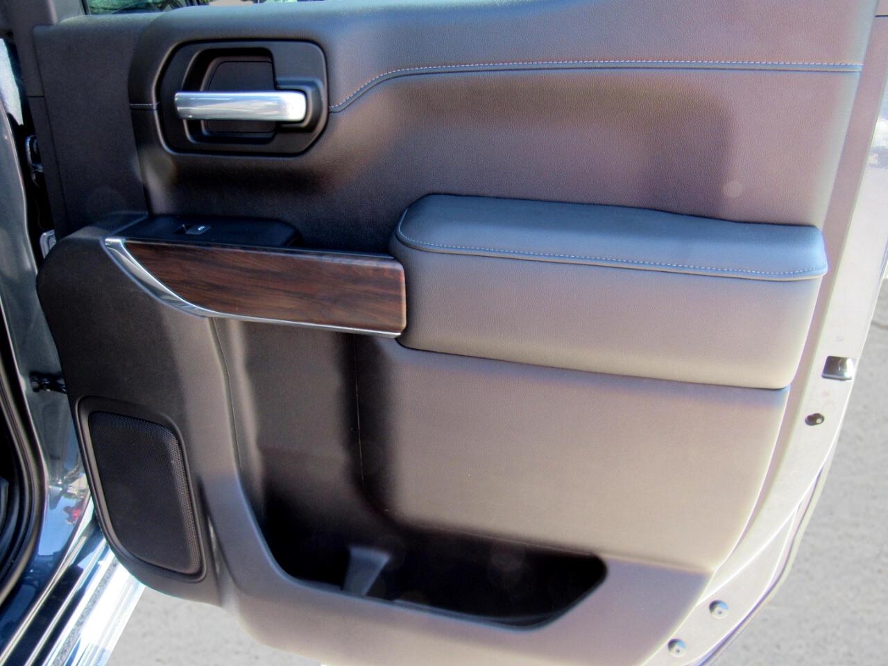 GMC Sierra 1500 SLT Crew Cab 4WD 2021