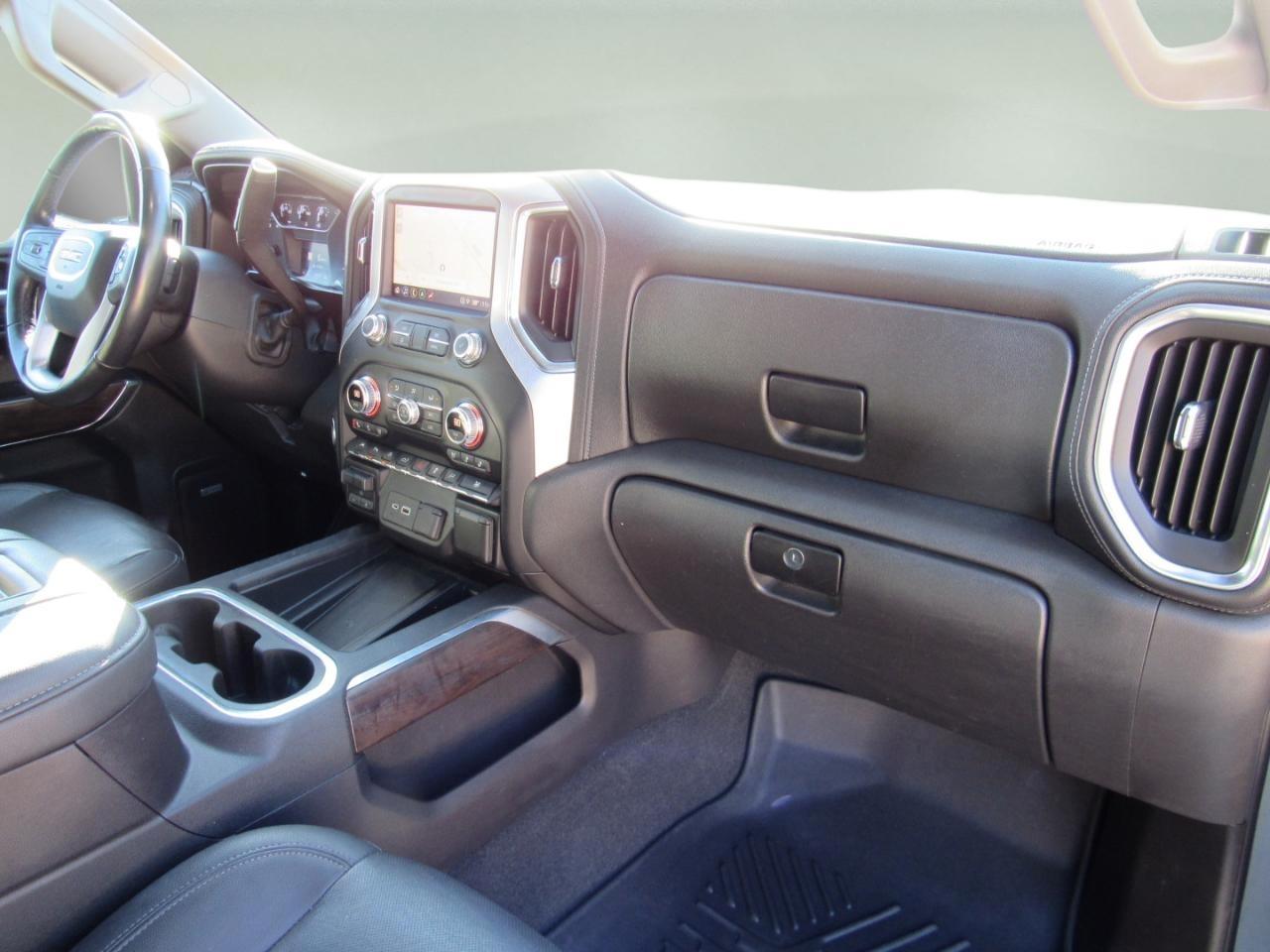 GMC Sierra 1500 SLT Crew Cab 4WD 2021