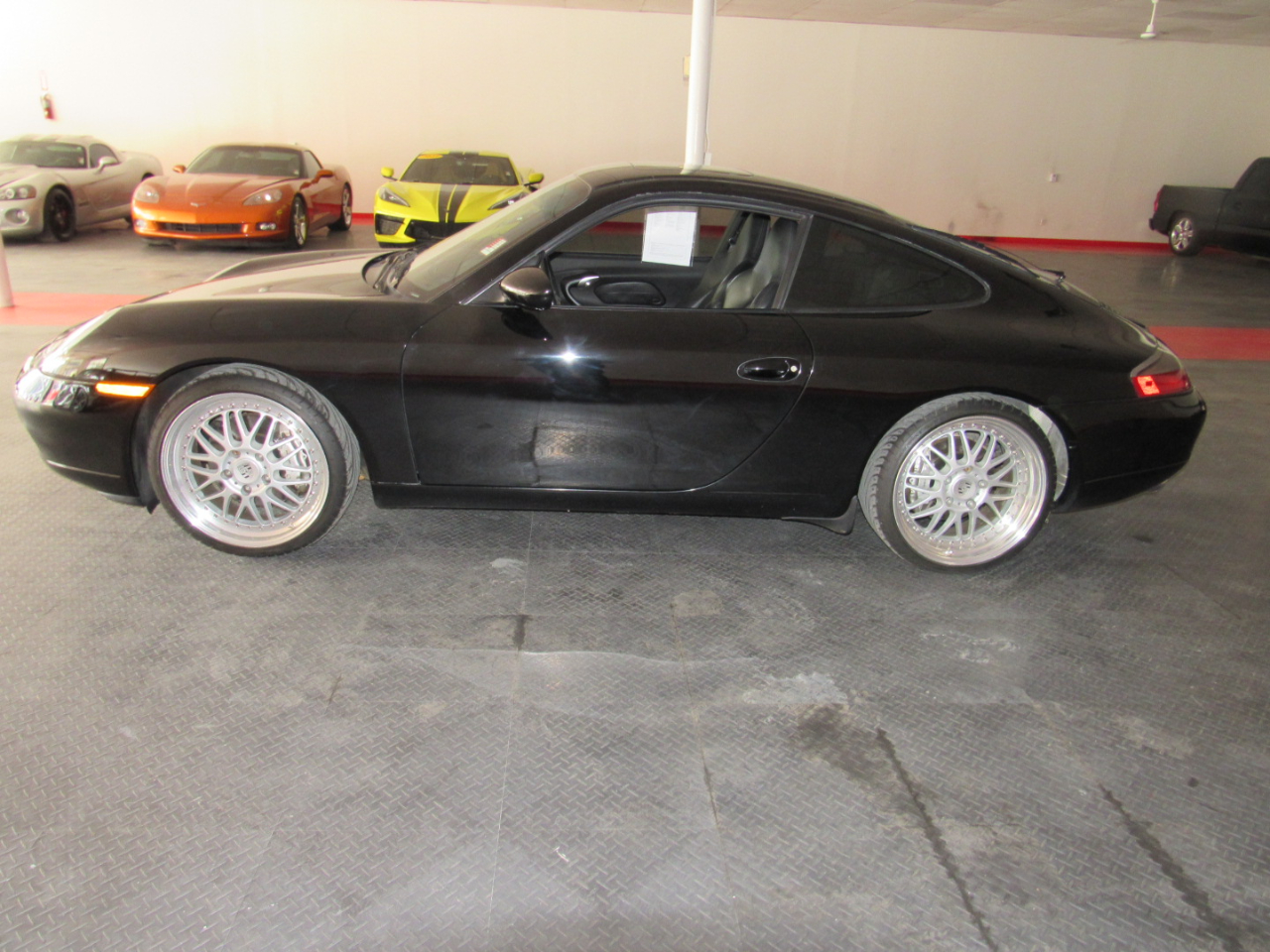 Porsche 911 Carrera  1999