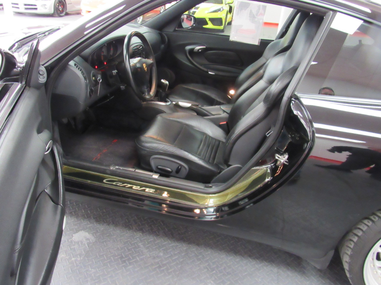 Porsche 911 Carrera  1999