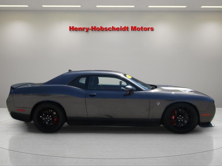 2016 Dodge Challenger SRT's photo