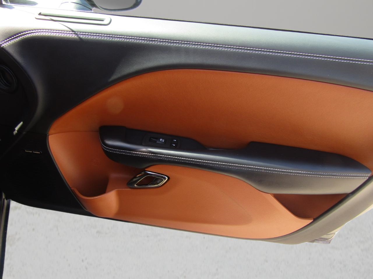 Dodge Challenger  2016