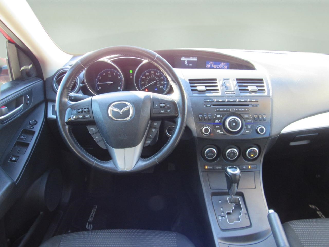 Mazda MAZDA3  2013