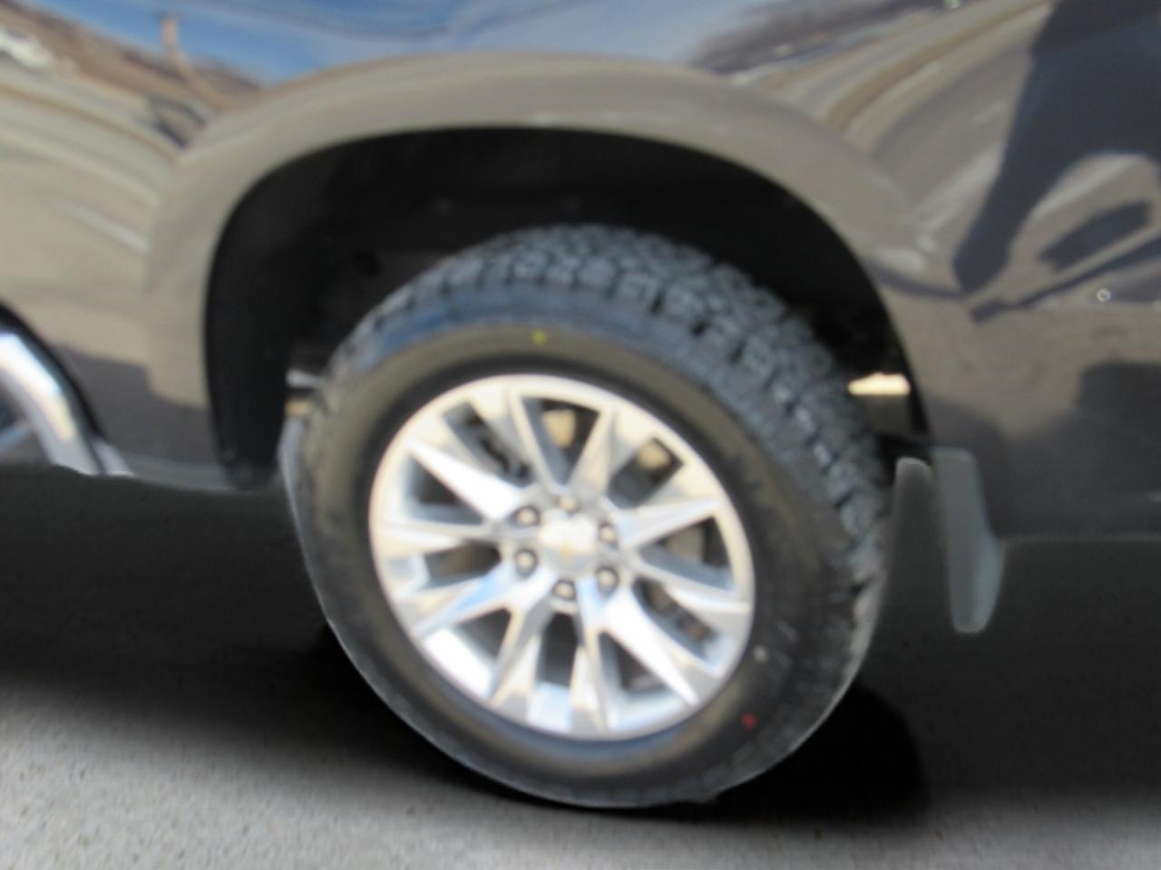 Chevrolet Silverado 1500 LTZ Crew Cab 4WD 2022