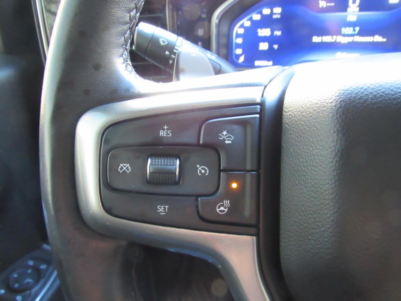 Chevrolet Silverado 1500 LTZ Crew Cab 4WD 2022