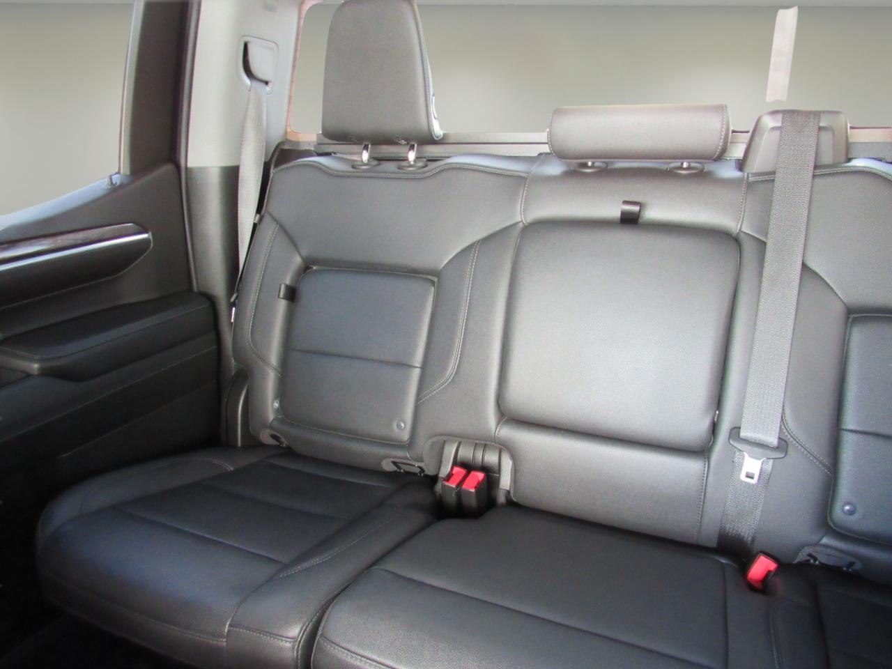 Chevrolet Silverado 1500 LTZ Crew Cab 4WD 2022