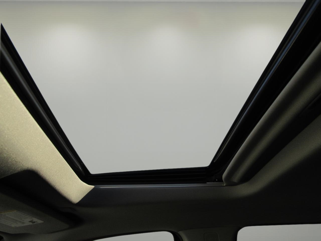 Chevrolet Silverado 1500 LTZ Crew Cab 4WD 2022