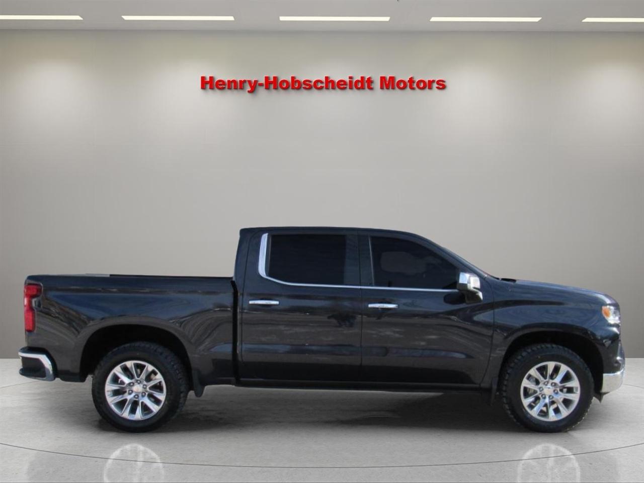 Chevrolet Silverado 1500 LTZ Crew Cab 4WD 2022