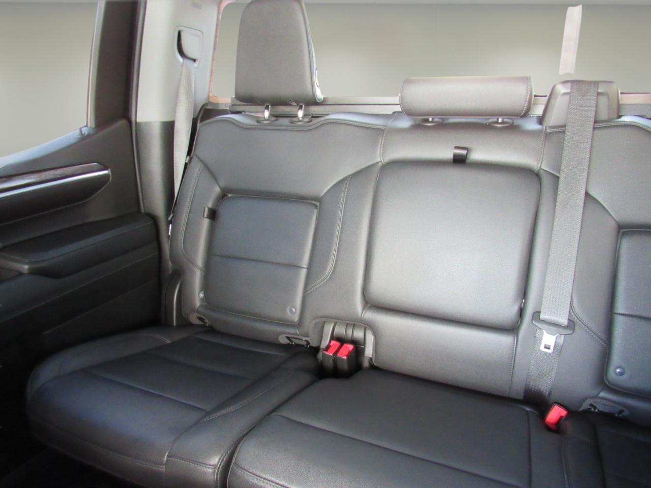 Chevrolet Silverado 1500 LTZ Crew Cab 4WD 2022