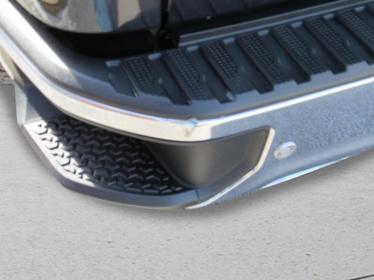 Chevrolet Silverado 1500 LTZ Crew Cab 4WD 2022