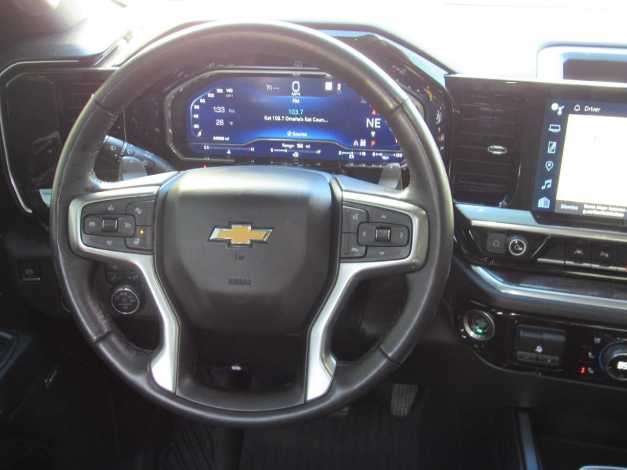 Chevrolet Silverado 1500 LTZ Crew Cab 4WD 2022