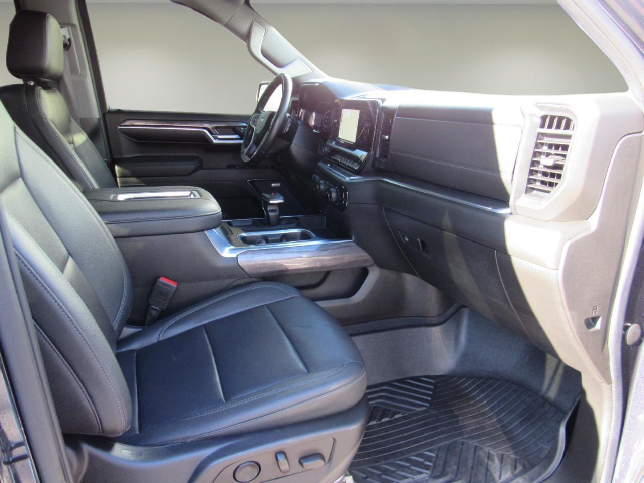 Chevrolet Silverado 1500 LTZ Crew Cab 4WD 2022