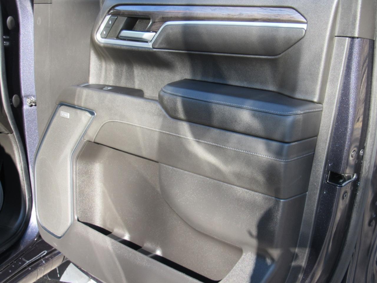 Chevrolet Silverado 1500 LTZ Crew Cab 4WD 2022