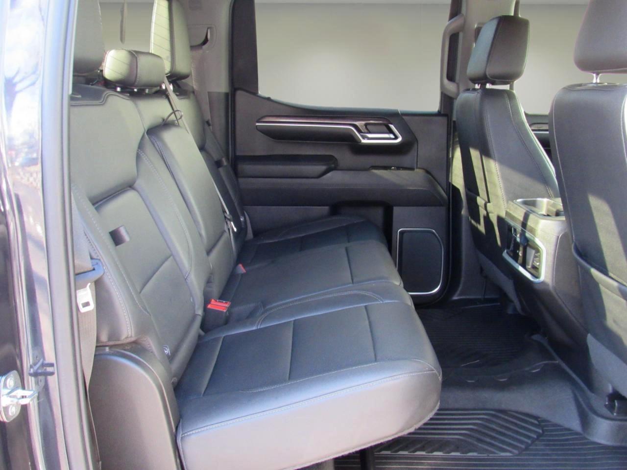 Chevrolet Silverado 1500 LTZ Crew Cab 4WD 2022