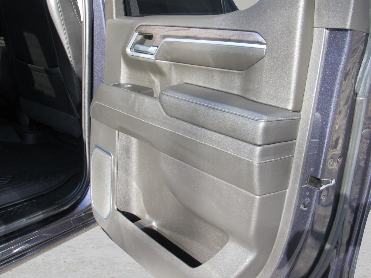 Chevrolet Silverado 1500 LTZ Crew Cab 4WD 2022