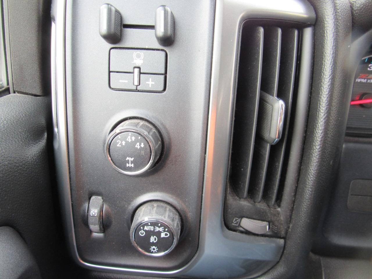 Chevrolet Silverado 2500HD LT Double Cab 4WD 2016