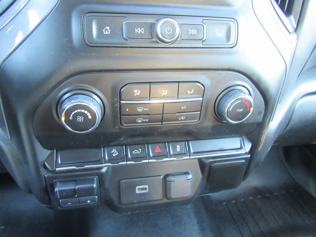 Chevrolet Silverado 1500  2020