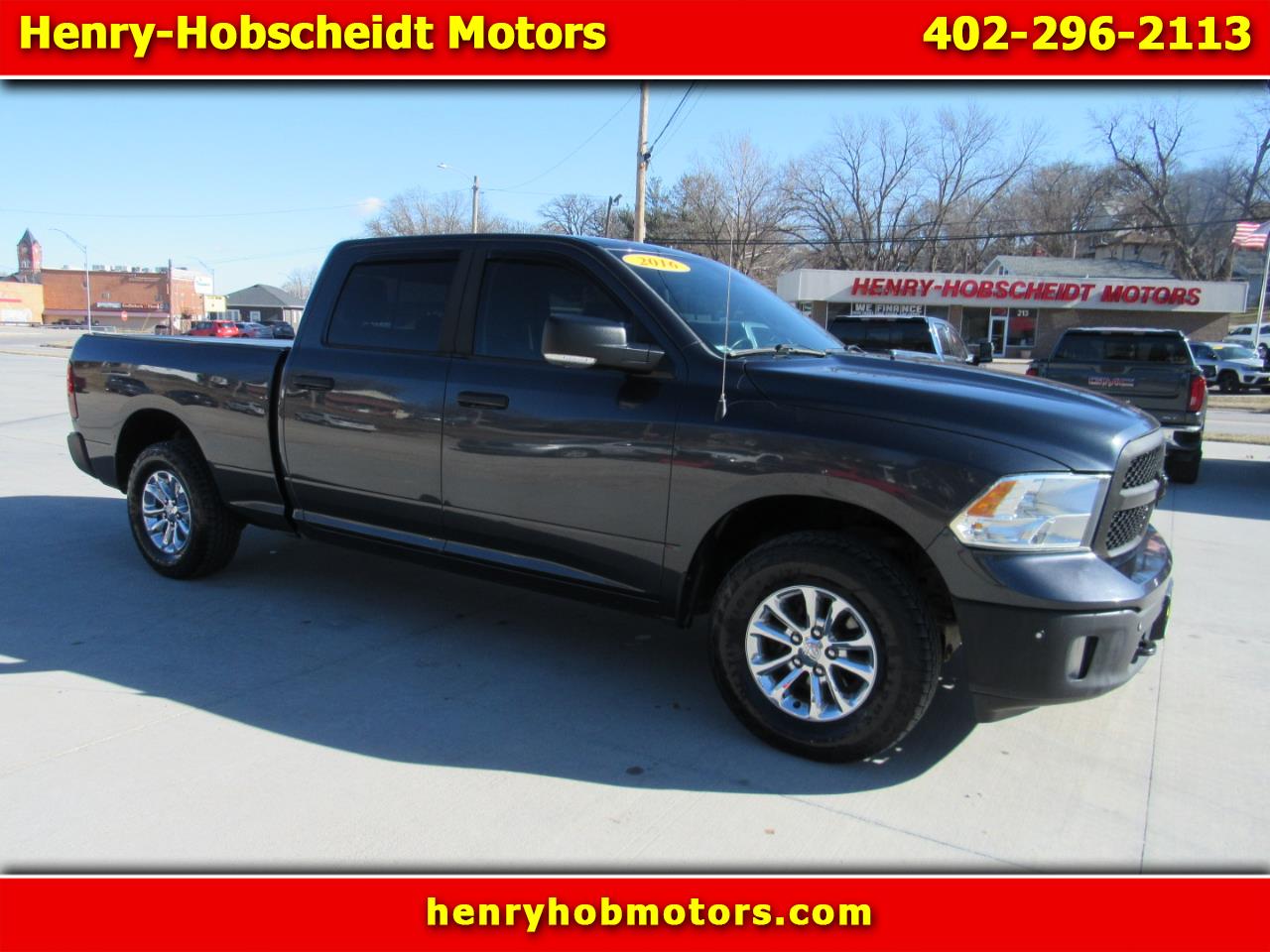 RAM 1500 Big Horn Crew Cab 4WD 2016