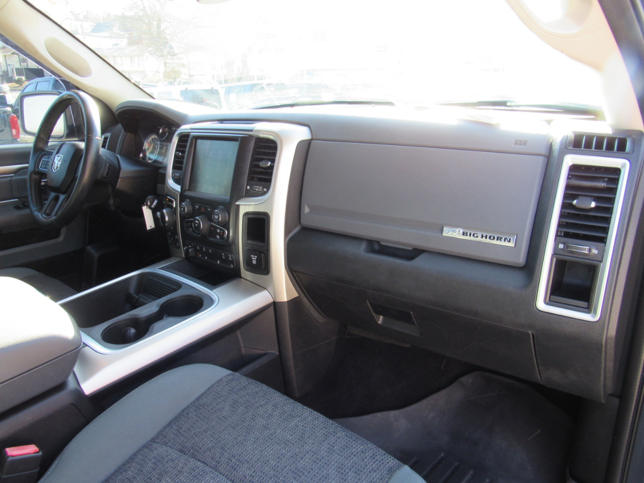 RAM 1500 Big Horn Crew Cab 4WD 2016