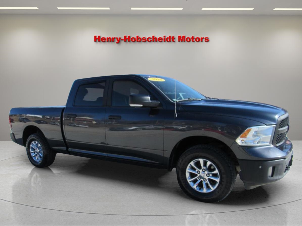 2016 RAM 1500 Big Horn Crew Cab 4WD